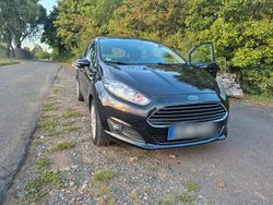 Schwarz Gebraucht 2015 Ford Fiesta Kleinwagen | 5.850 € (Fairer Preis)