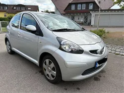 Silber Gebraucht 2007 Toyota Aygo Cool Kleinwagen | 2.400 € (Fairer Preis)