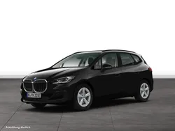 Schwarz Gebraucht 2024 BMW 230e Active Tourer Van / Kleinbus | 43.460 € (Guter Preis)