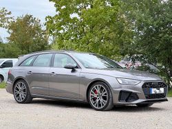 Grau Gebraucht 2020 Audi A4 S-Line Limousine | 33.600 € (Etwas zu teuer)