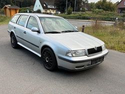 Silber Gebraucht 1999 Skoda Octavia Kombi | 1.499 € (Fairer Preis)