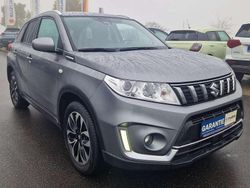 Grau Gebraucht 2019 Suzuki Vitara Comfort SUV | 15.650 € (Fairer Preis)