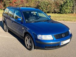 Blau Gebraucht 1999 VW Passat Kombi | 580 € (Guter Preis)