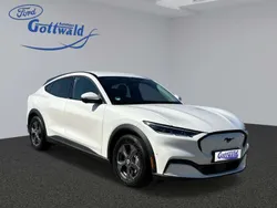 Starweiß metallic Gebraucht 2022 Ford Mustang Mach-E SUV | 34.490 € (Superpreis)