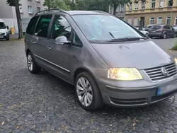 Grau Gebraucht 2006 VW Sharan Van / Kleinbus | 6.000 € (Teuer)