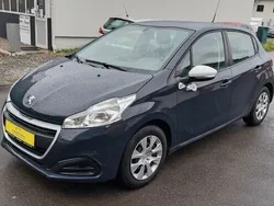 Grau Gebraucht 2018 Peugeot 208 Kleinwagen | 3.590 € (Superpreis)