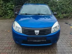 Blau Gebraucht 2009 Dacia Sandero Kleinwagen | 1.100 € (Fairer Preis)