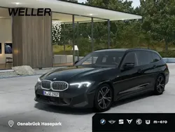 Black sapphire (schwarz) Gebraucht 2024 BMW 330 M Sport Kombi | 41.750 € (Superpreis)