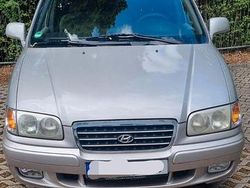 Silber Gebraucht 2004 Hyundai Trajet GLS Van / Kleinbus | 2.800 €