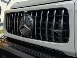 Grau Gebraucht 2024 Mercedes G63 AMG AMG SUV | 179.000 €