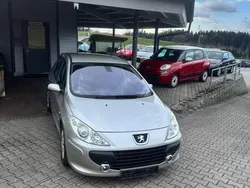 Grau Gebraucht 2006 Peugeot 307 Tendance Kleinwagen | 2.399 € (Fairer Preis)