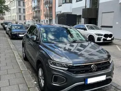 Grau Gebraucht 2022 VW T-Roc Life SUV | 20.450 € (Guter Preis)