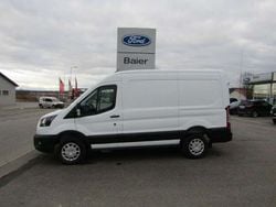 Frostweiß Gebraucht 2024 Ford E-Transit Trend Van | 46.410 €