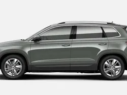 Stahlgrau Neu 2025 Skoda Karoq Selection SUV | 34.661 € (Guter Preis)