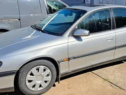 Silber Gebraucht 1998 Opel Omega Limousine | 1.000 € (Guter Preis)
