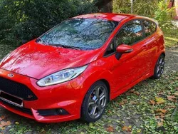 Rot Gebraucht 2013 Ford Fiesta Sport Kleinwagen | 7.980 € (Guter Preis)