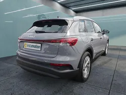 Grau Gebraucht 2023 Audi Q4 e-tron SUV | 26.499 € (Superpreis)
