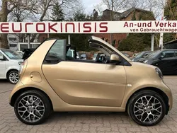 Gold Gebraucht 2021 Smart ForTwo Electric Drive Cabrio | 15.499 € (Etwas zu teuer)