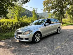 Grau Gebraucht 2010 Mercedes C200 Kombi | 3.000 €