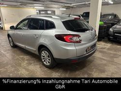 Silber Gebraucht 2016 Renault Mégane III LIMITED Limousine | 4.480 € (Fairer Preis)
