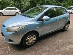 Blau Gebraucht 2009 Mazda 2 Limousine | 2.399 € (Guter Preis)