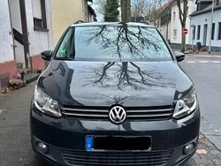 Schwarz Gebraucht 2014 VW Touran Van / Kleinbus | 11.200 € (Teuer)