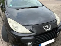 Schwarz Gebraucht 2005 Peugeot 307 CC Tendance Cabrio | 1.700 € (Guter Preis)