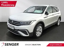 Pure white Gebraucht 2024 VW Tiguan Allspace Life SUV | 32.980 € (Guter Preis)