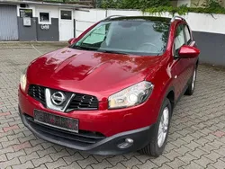 Rot Gebraucht 2011 Nissan Qashqai Tekna SUV | 5.900 € (Guter Preis)