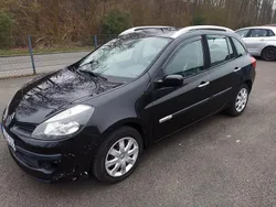 Schwarz Gebraucht 2009 Renault Clio GrandTour Rip Curl Kombi | 2.000 € (Guter Preis)