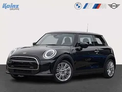 Midnight black metallic Gebraucht 2024 Mini Cooper Kleinwagen | 28.890 € (Fairer Preis)