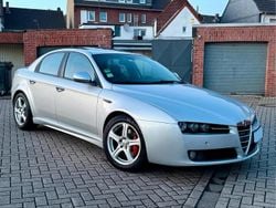 Grau Gebraucht 2009 Alfa Romeo 159 Ti Limousine | 7.490 € (Teuer)