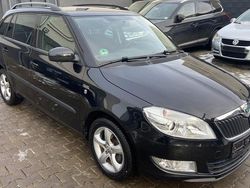 Schwarz Gebraucht 2012 Skoda Fabia Family Kombi | 3.950 € (Guter Preis)