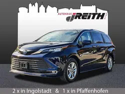 Blau Gebraucht 2023 Toyota Sienna XLE Van / Kleinbus | 65.910 €