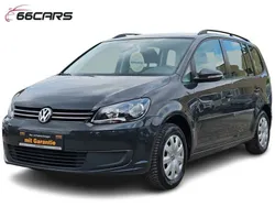 Grau Gebraucht 2015 VW Touran Trendline Van / Kleinbus | 7.480 € (Teuer)