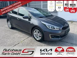 Grau Gebraucht 2015 Kia Ceed DREAM-TEAM Edition Limousine | 8.999 € (Fairer Preis)