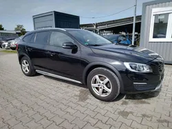 Schwarz Gebraucht 2017 Volvo V60 CC Plus Kombi | 14.400 € (Fairer Preis)