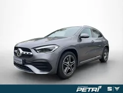 Grau Gebraucht 2020 Mercedes GLA250 AMG line SUV | 34.990 € (Teuer)