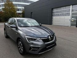 Grau Gebraucht 2022 Renault Arkana Techno SUV | 19.300 € (Superpreis)