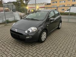 Grau Gebraucht 2014 Fiat Punto Kleinwagen | 1.800 €