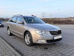 Gold Gebraucht 2010 Skoda Superb Ambition Kombi | 3.990 €