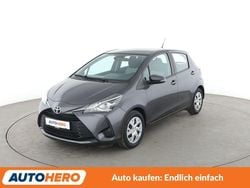 Grau Gebraucht 2019 Toyota Yaris Comfort Limousine | 12.690 € (Fairer Preis)