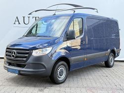 Blau Gebraucht 2022 Mercedes Sprinter Van | 34.950 € (Superpreis)