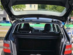 Schwarz Gebraucht 2011 Mercedes B180 Van / Kleinbus | 6.500 €