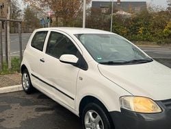 Weiß Gebraucht 2007 VW Fox Kleinwagen | 2.000 €