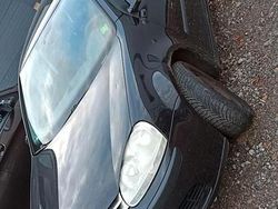 Schwarz Gebraucht 2004 VW Golf V Kleinwagen | 1.000 € (Teuer)
