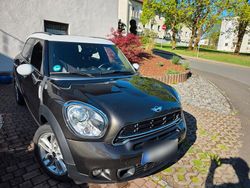 Braun Gebraucht 2016 Mini Cooper S Countryman SUV | 12.900 € (Fairer Preis)