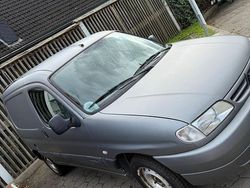 Grau Gebraucht 2002 Citroën Berlingo Van / Kleinbus | 850 € (Guter Preis)