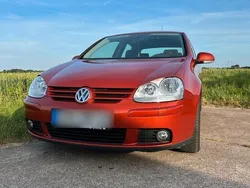 Orange Gebraucht 2006 VW Golf V Edition | 2.600 € (Guter Preis)