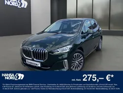 Grün Gebraucht 2024 BMW 218 Active Tourer Luxury Line Van / Kleinbus | 30.650 € (Guter Preis)